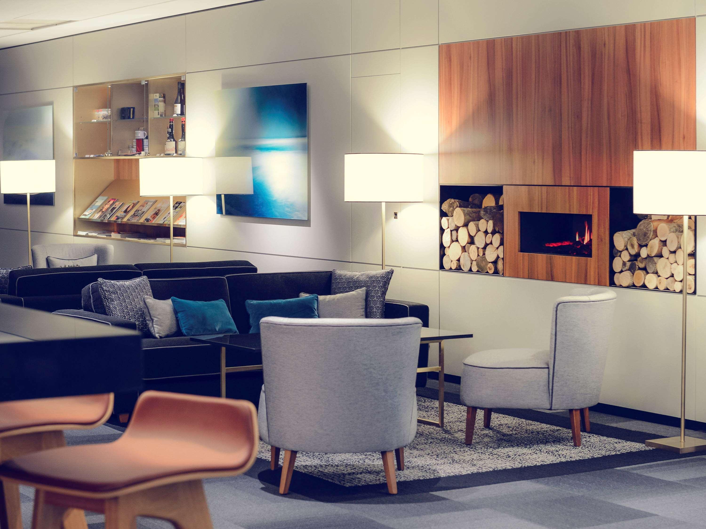 Hotel Mercure Centre Port De Plaisance 4*