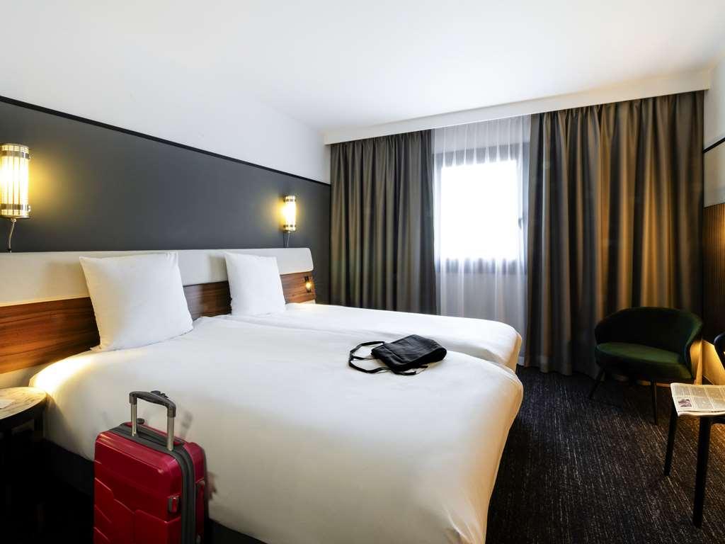Mercure Centre Port De Plaisance Hotel
