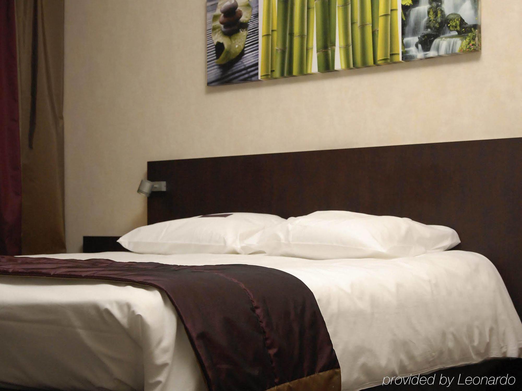 Mercure Centre Port De Plaisance 4*